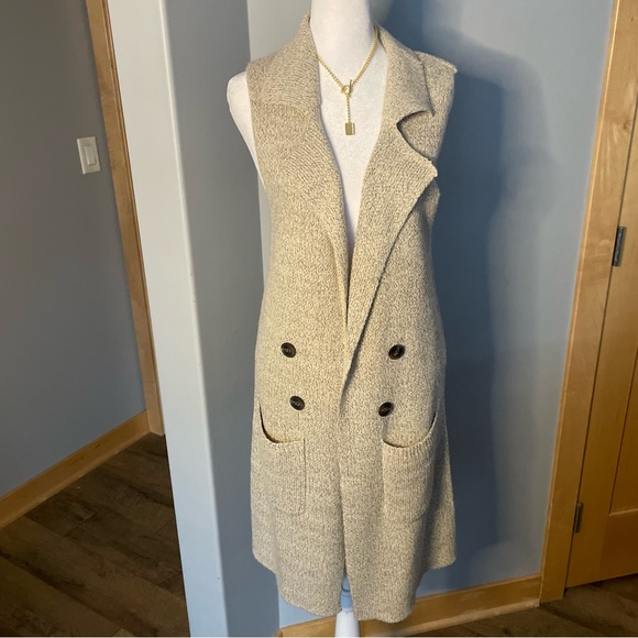 Active USA Long Knit Sleeveless Cardigan Vest in Beige – Size Large - Picture 2 of 8